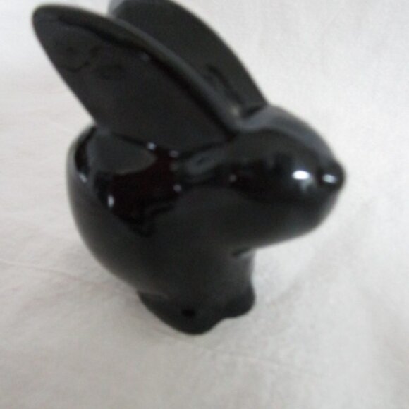 ONEIDA BLACK CRYSTAL SMALL BUNNY - Picture 3 of 5